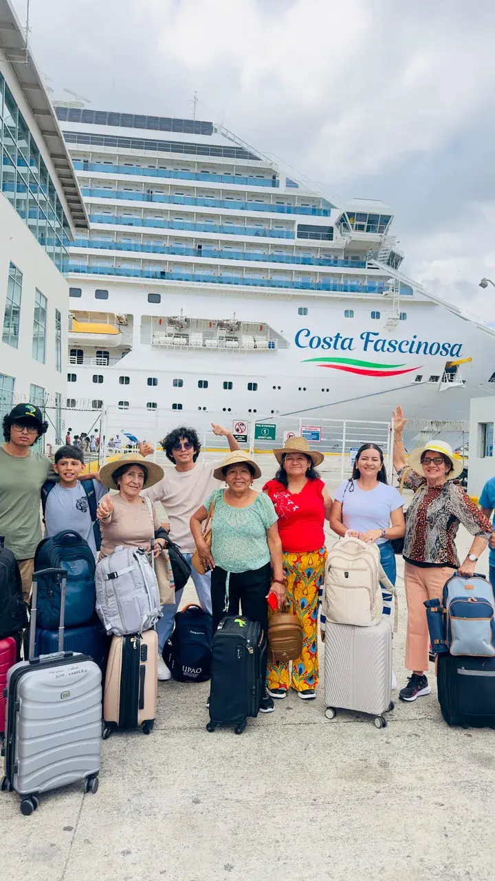 Grupo de clientes en tour privado por República Dominicana