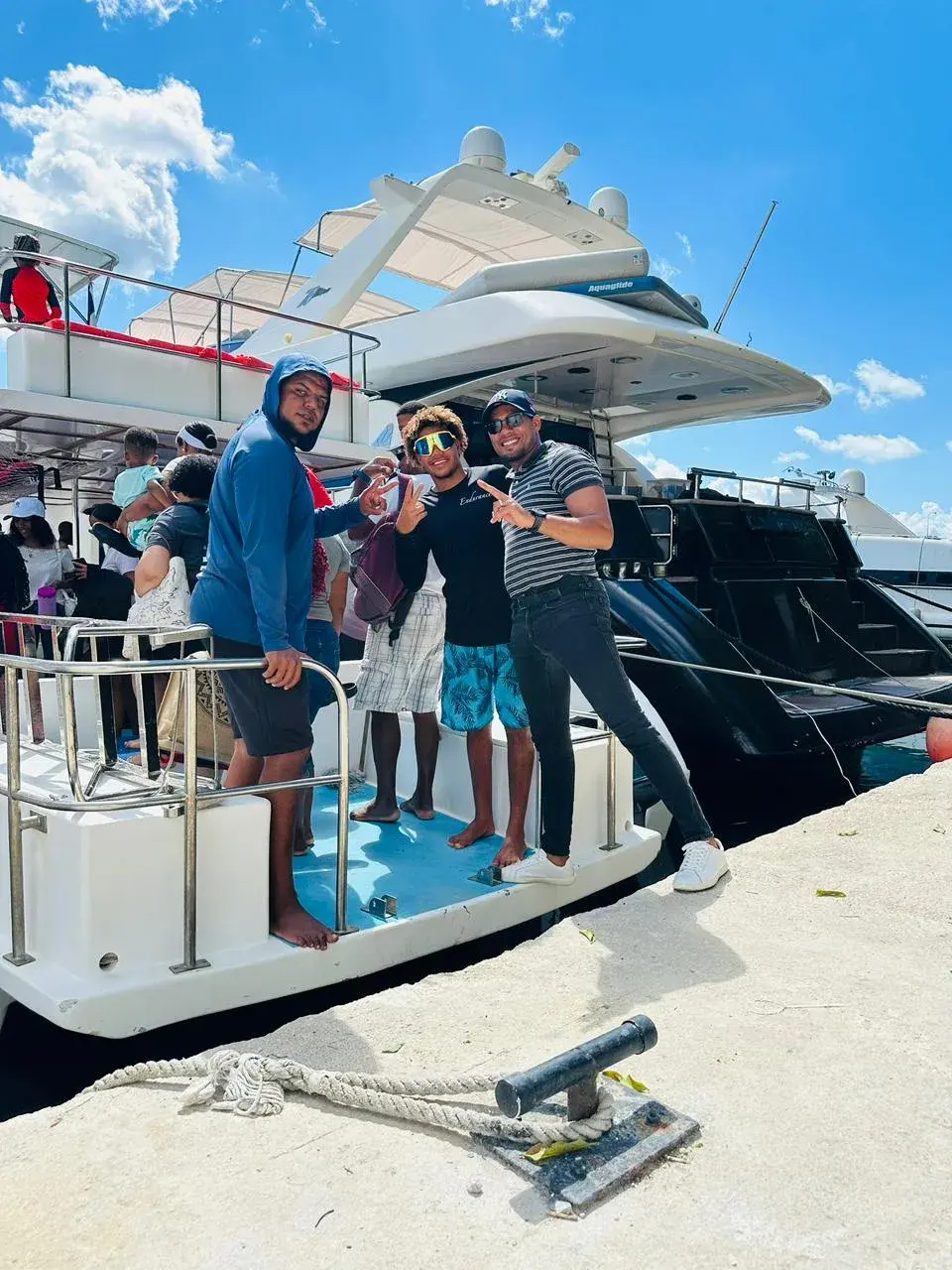 Excursión grupal con transporte turístico en RD